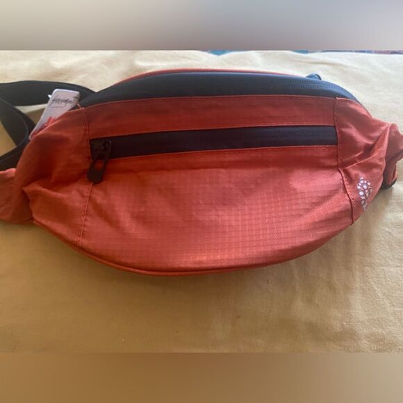 FP MOVEMENT
Ripstop Runner - Picture 8 of 10